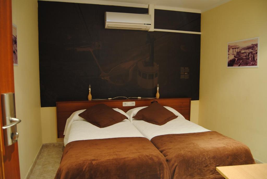 Guilleumes Montserrat Monistrol de Montserrat Room photo